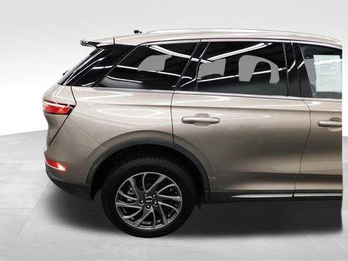 Used 2021 Lincoln Corsair FWD w/ Equipment Group 101A image 16