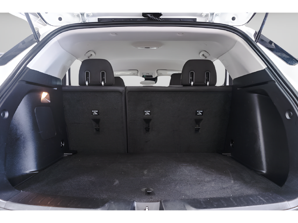 Used 2025 Chevrolet TrailBlazer LT AWD/4WD image 39