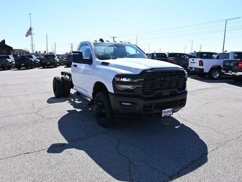 New 2026 RAM 3500 Tradesman AWD/4WD image 2