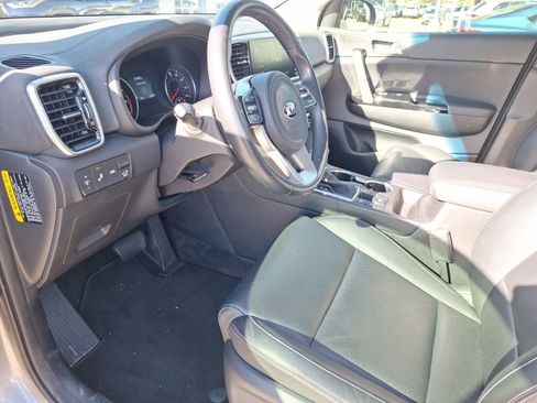 Used 2021 Kia Sportage EX w/ EX Technology Package image 15