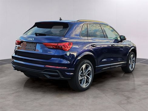 New 2025 Audi Q3 2.0T Premium image 3
