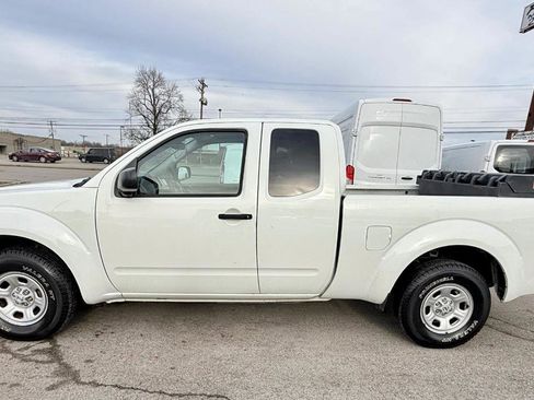 Used 2019 Nissan Frontier S image 5