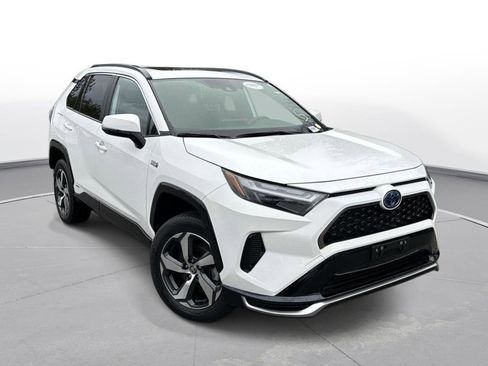 Certified 2024 Toyota RAV4 SE w/ Weather & Moonroof Package image 5