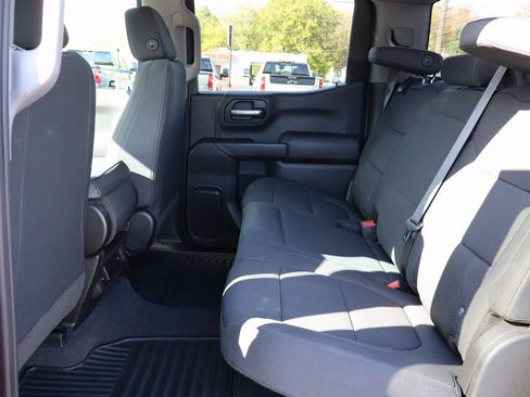 Used 2020 Chevrolet Silverado 1500 Custom w/ Custom Value Package image 17