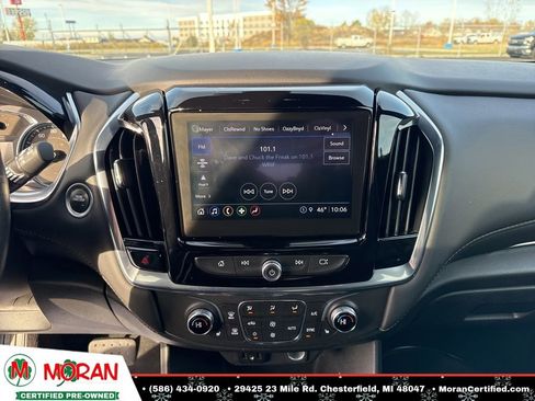 Used 2022 Chevrolet Traverse LT image 17