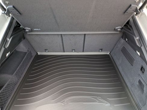 New 2026 Porsche Cayenne GTS image 23