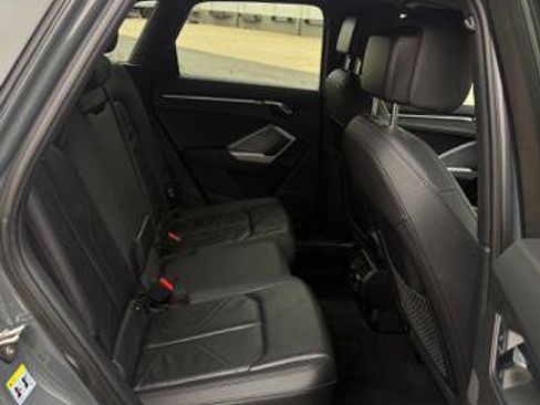 Used 2022 Audi Q3 2.0T Premium w/ Convenience Package image 13