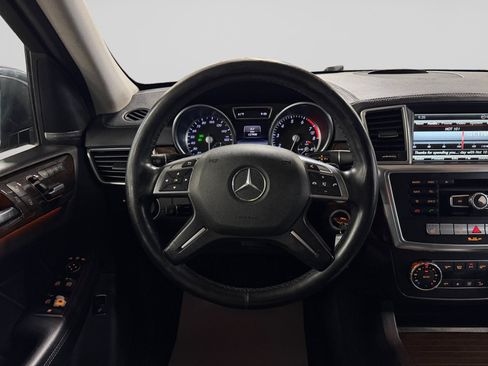 Used 2015 Mercedes-Benz GL 450 4MATIC w/ Parking Assist Package image 18
