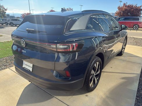 Used 2023 Volkswagen ID.4 Pro image 4