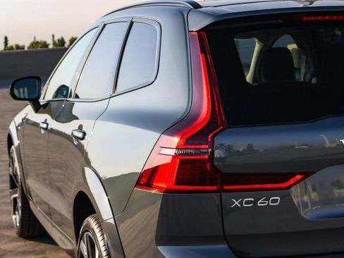 New 2026 Volvo XC60 T8 Ultra image 7