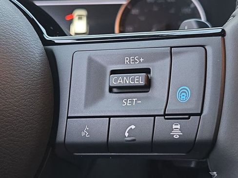 New 2025 Nissan Pathfinder SL image 38