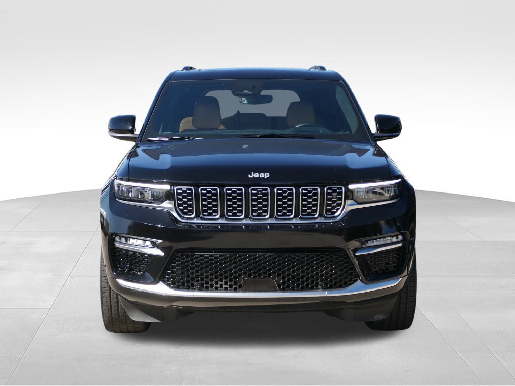 Used 2025 Jeep Grand Cherokee Summit AWD/4WD image 7