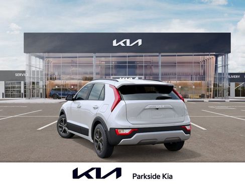 New 2026 Kia Niro EX image 4
