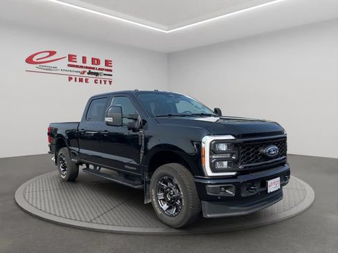 Used 2023 Ford F250 Lariat w/ Lariat Ultimate Package AWD/4WD image 12