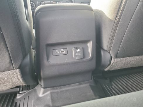 Used 2022 Nissan Frontier PRO-4X image 29