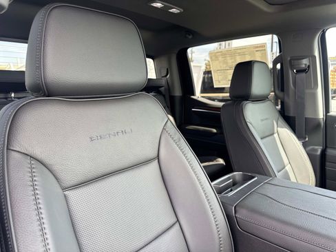 New 2026 GMC Sierra 1500 Denali w/ Denali Reserve Package image 29