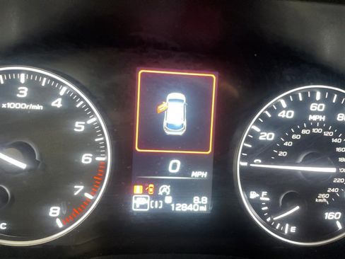 Used 2024 Subaru Crosstrek 2.5i Limited AWD/4WD image 8