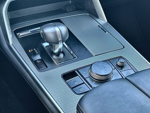 Used 2025 MAZDA CX-90 3.3 Turbo w/ Preferred Package image 17