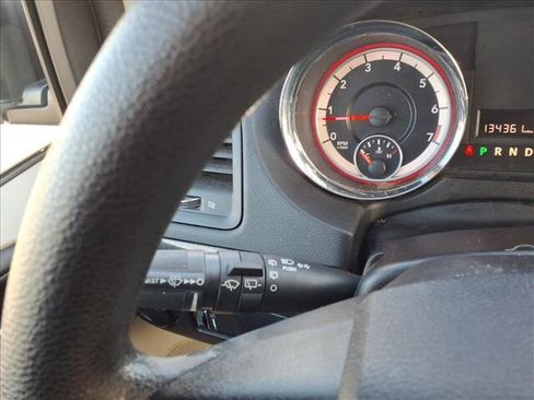 Used 2019 Dodge Grand Caravan SE image 33