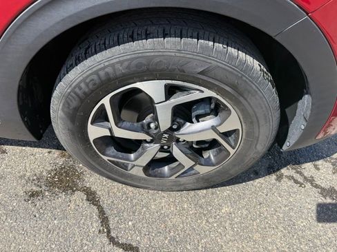 Certified 2022 Kia Sportage LX FWD image 14