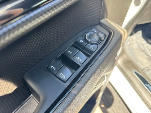 Used 2024 Chevrolet Silverado 1500 ZR2 image 11