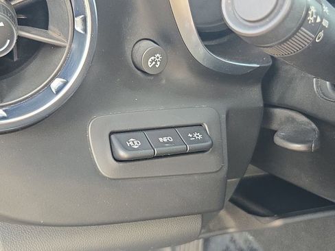 Used 2022 Chevrolet Camaro LT w/ RS Package image 16