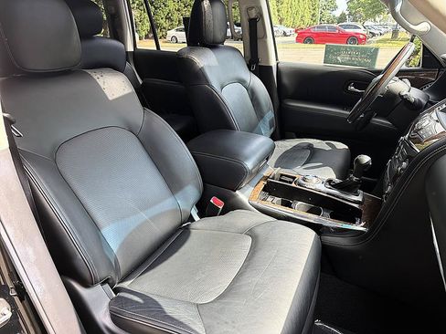Used 2016 INFINITI QX80 4WD w/ Driver's Assistance Package image 21