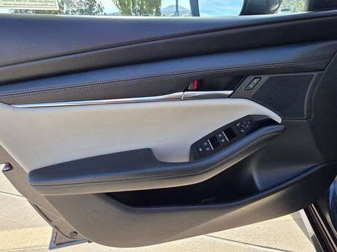 Certified 2025 MAZDA MAZDA3 s image 17