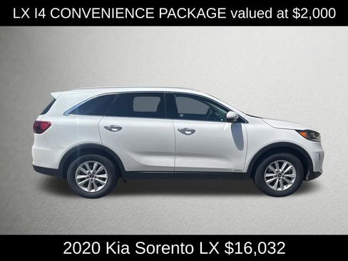 Used 2020 Kia Sorento LX w/ LX I4 Convenience Package AWD/4WD image 2