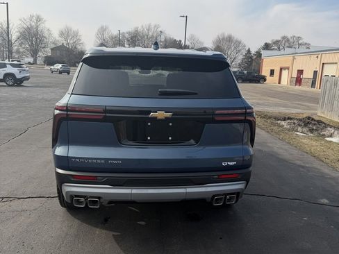 New 2026 Chevrolet Traverse LT w/ Driver Confidence Package image 3