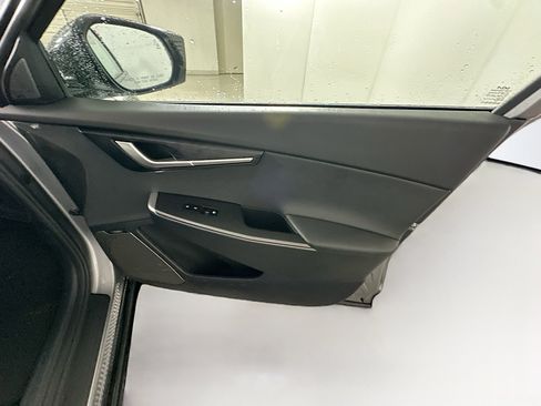 Used 2023 Kia EV6 Wind image 32