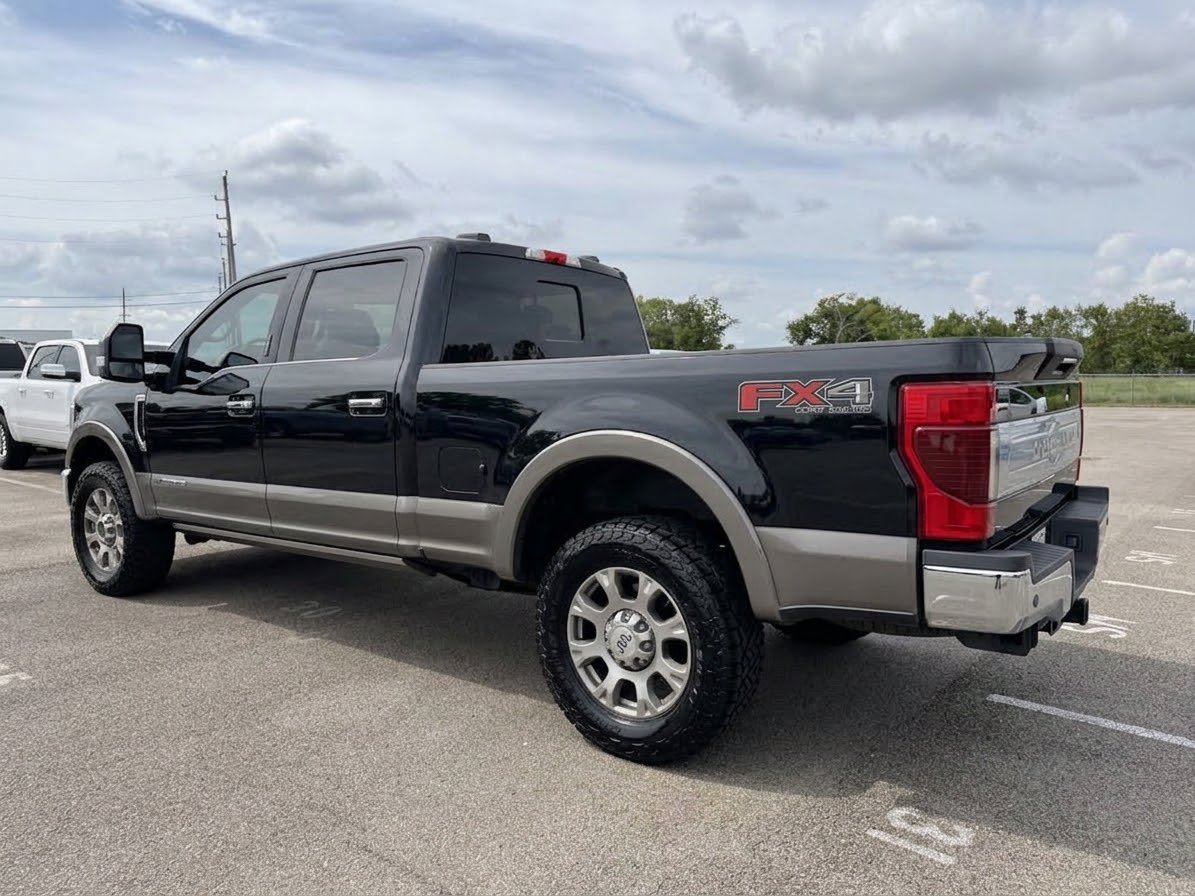 Used 2021 Ford F250 King Ranch w/ King Ranch Ultimate Package AWD/4WD image 3