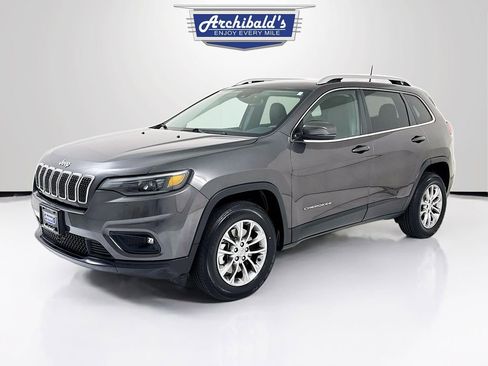 Used 2021 Jeep Cherokee Latitude Lux w/ Comfort/Convenience Group image 3