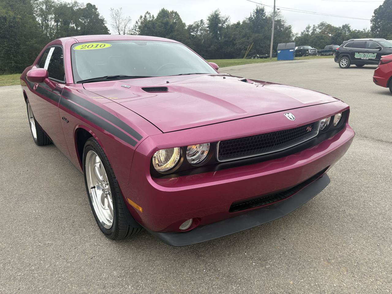 Used 2010 Dodge Challenger R/T RWD image 1
