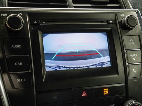 Used 2017 Toyota Camry SE FWD image 26