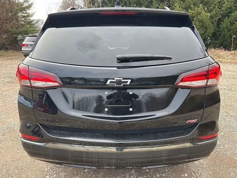 Used 2022 Chevrolet Equinox RS w/ RS Leather Package image 5