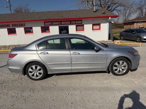 Used 2008 Honda Accord EX image 2