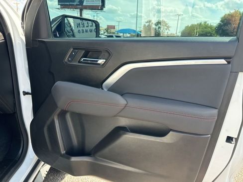 Used 2024 Chevrolet Colorado Z71 w/ Z71 Convenience Package 2 AWD/4WD image 20