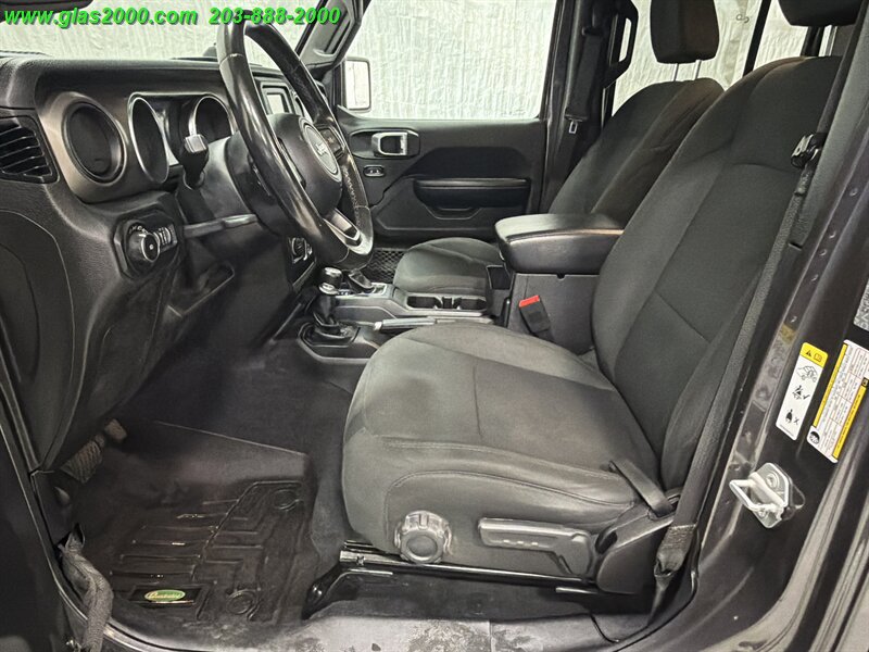 Used 2019 Jeep Wrangler Unlimited Sport S AWD/4WD image 23