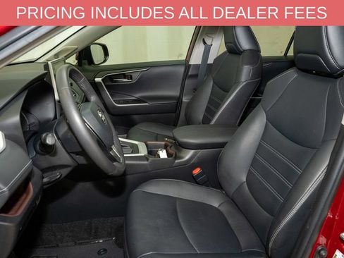 Used 2021 Toyota RAV4 Limited FWD image 12