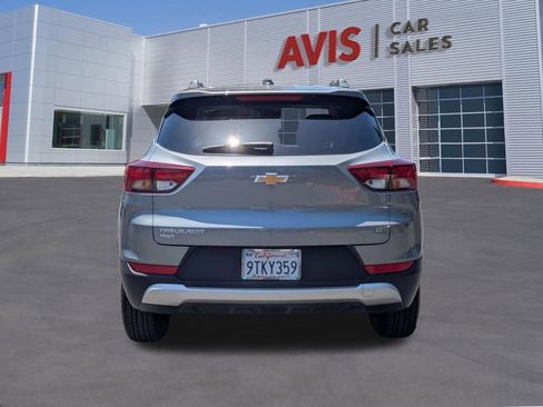 Used 2025 Chevrolet TrailBlazer LT AWD/4WD image 6