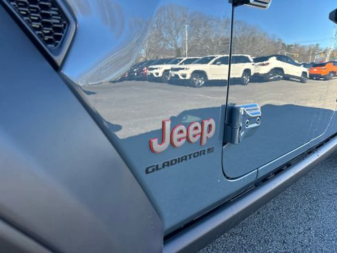New 2026 Jeep Gladiator Mojave w/ Safety Group image 46
