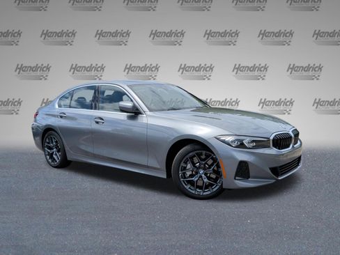 Certified 2025 BMW 330i Sedan RWD image 2