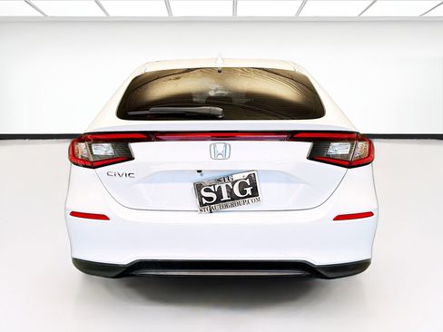 Used 2023 Honda Civic LX image 5