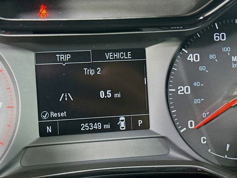 Used 2025 Chevrolet Trax LS image 18