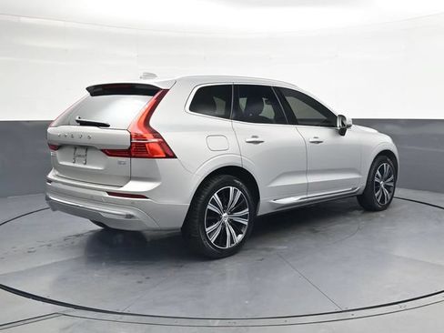Used 2022 Volvo XC60 B5 Inscription w/ Protection Package Premier FWD image 4