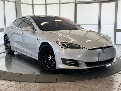 Used 2017 Tesla Model S 75D AWD/4WD image 1