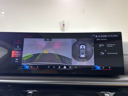 Used 2026 BMW X5 sDrive40i w/ Premium Package image 25