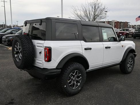 New 2025 Ford Bronco Badlands image 5