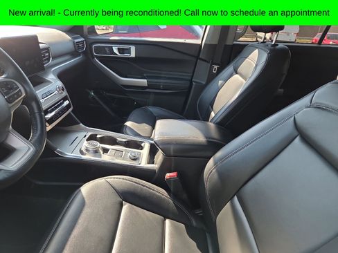 Used 2022 Ford Explorer XLT w/ Equipment Group 202A AWD/4WD image 1